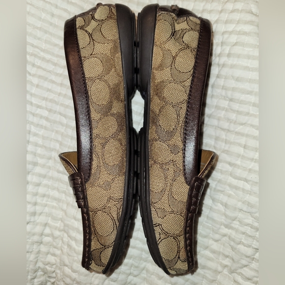 Authentic Coach Q8786 Penny Loafers Classic Pattern Women's Size 8B - Picture 7 of 12